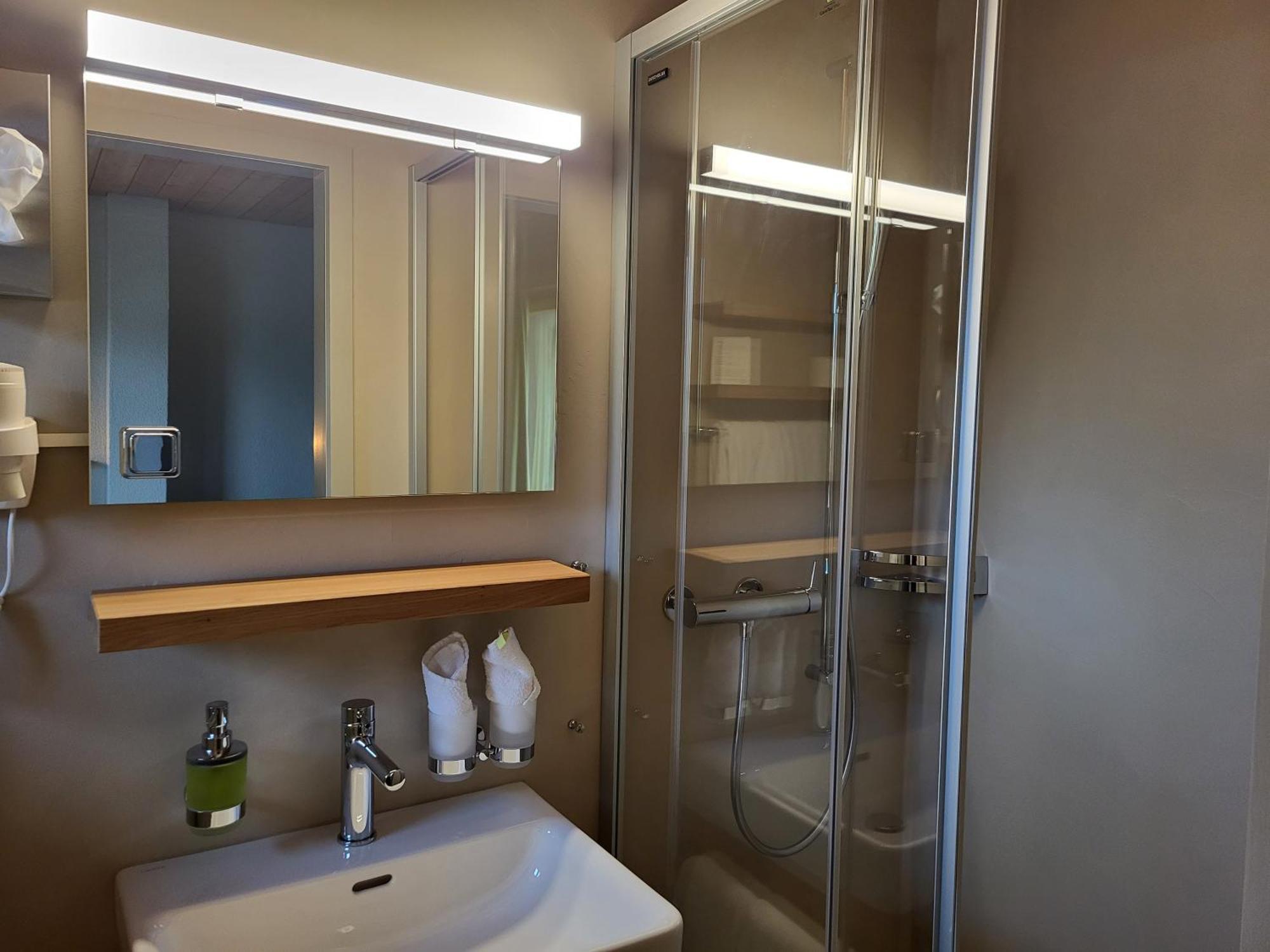 Hotel National Frutigen Zewnętrze zdjęcie
